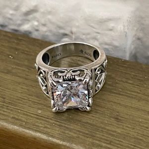 Silpada ring R0981